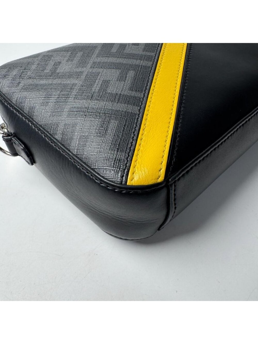 Fendi Diagonal Camera - Picture 12 of 16